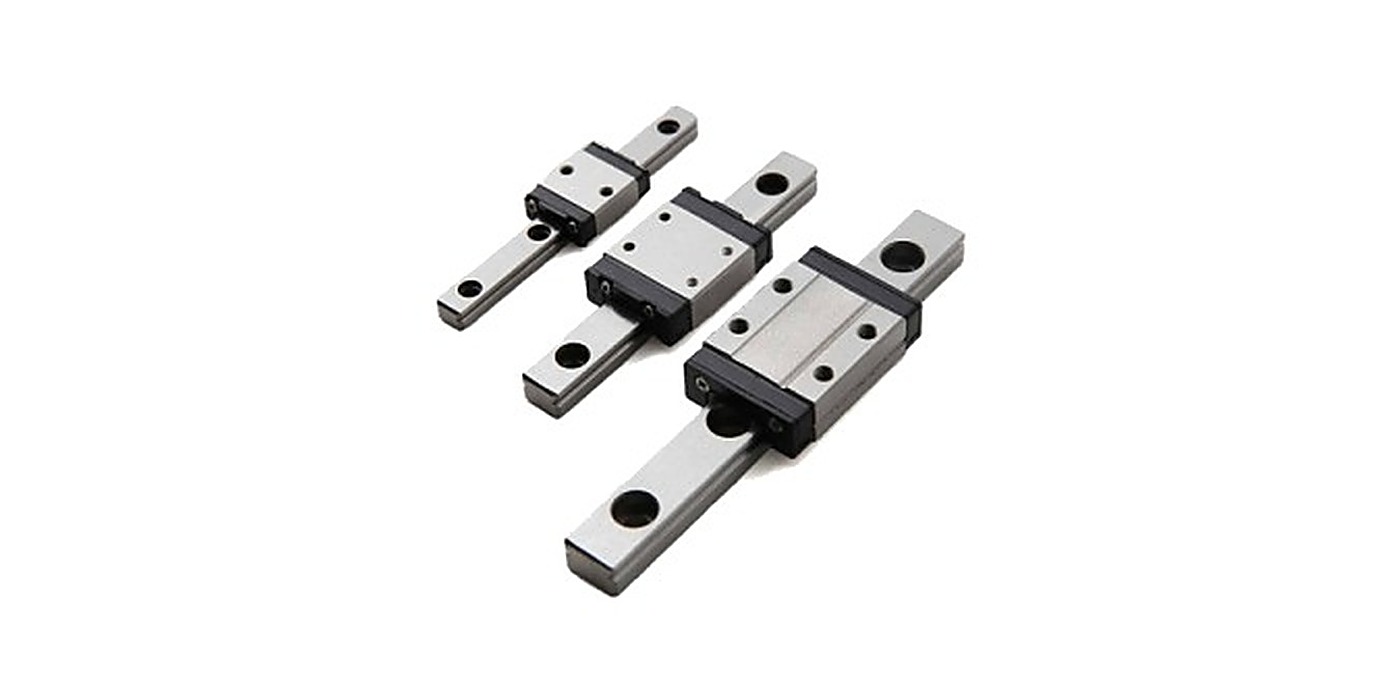 DDJ ST9 miniature linear guides in three rail lengths — one product family across the size range